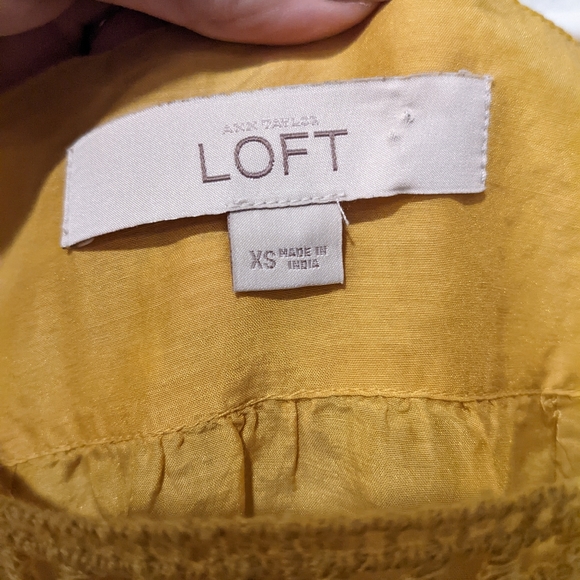 *10/$25* Ann Taylor LOFT Yellow Tank Top - Size XS - Picture 2 of 4